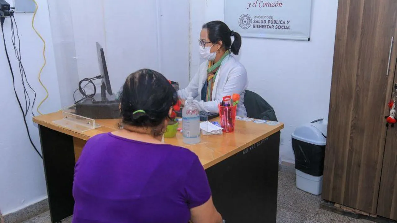Consultorios nocturnos superan 1,8 millones de atenciones en hospitales y USF