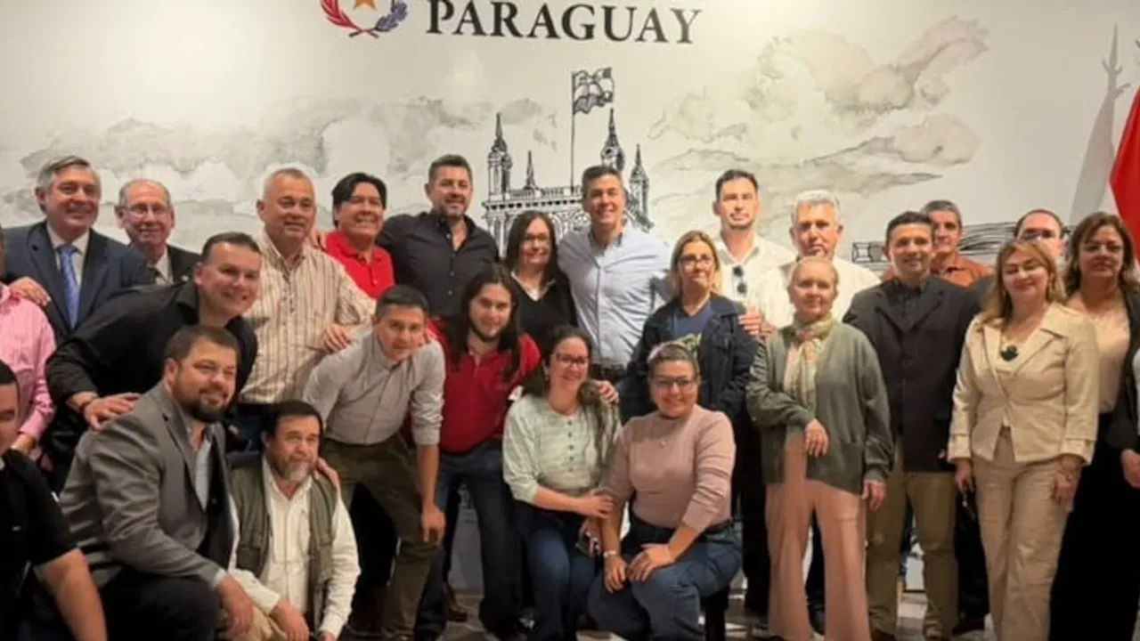 Gobierno acuerda reajuste salarial docente del 5% mientras cinco gremios ratifican paro